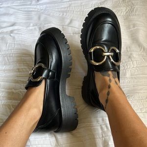 Lug sole Loafer